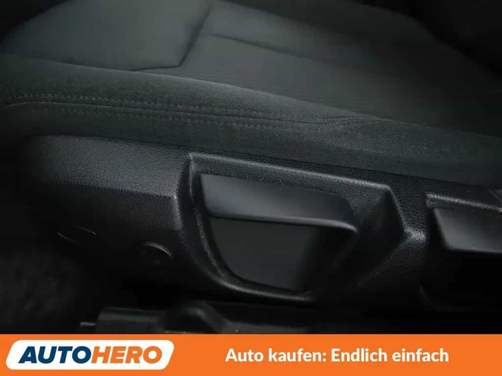 BMW 320 3er 320d Advantage Aut.*NAV*TEMP*PDC*SHZ*ALU* 02/2019-photo-26
