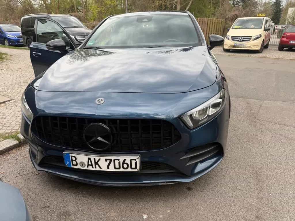 Mercedes-Benz A-Class 180 - 10/2019-photo-1