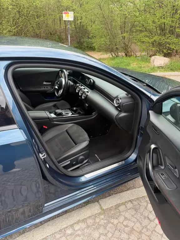 Mercedes-Benz A-Class 180 - 10/2019-photo-7