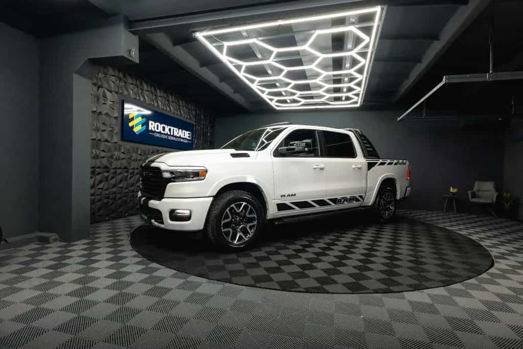 Dodge RAM 3.0 MY 25 TWIN TURBO LARAMIE Night Pano ACC 01/2025-photo-1