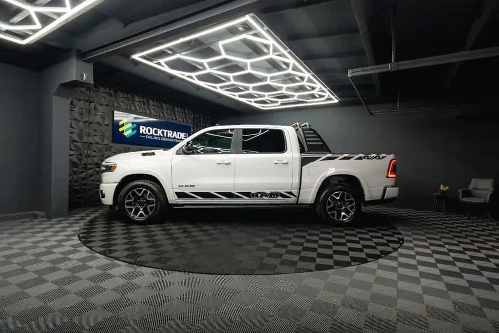 Dodge RAM 3.0 MY 25 TWIN TURBO LARAMIE Night Pano ACC 01/2025-photo-16