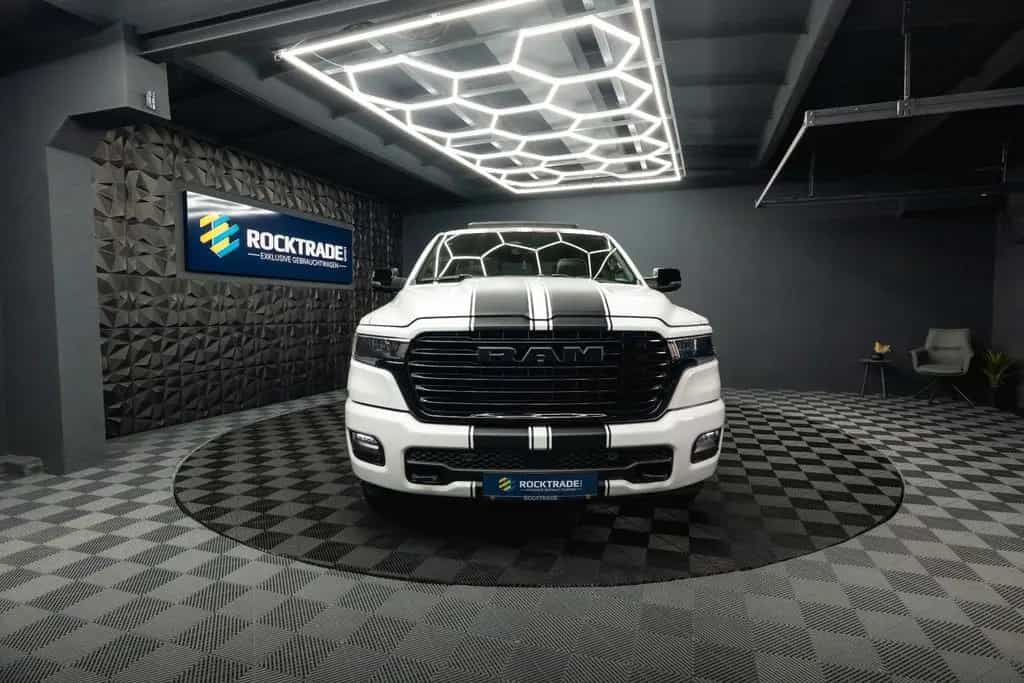 Dodge RAM 3.0 MY 25 TWIN TURBO LARAMIE Night Pano ACC 01/2025-photo-2