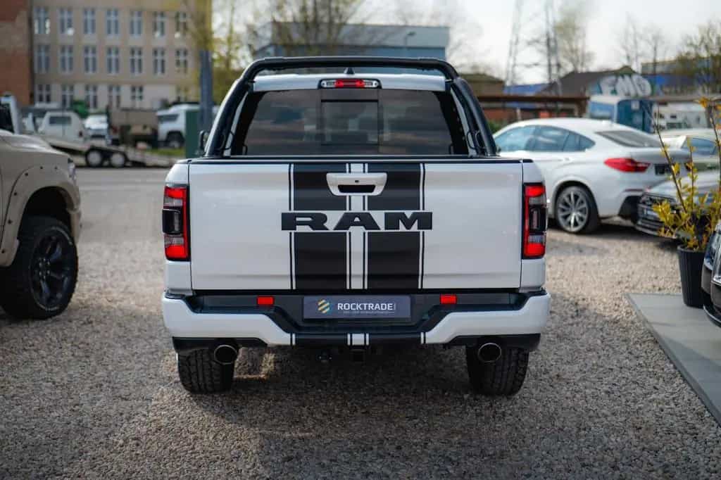 Dodge RAM 3.0 MY 25 TWIN TURBO LARAMIE Night Pano ACC 01/2025-photo-24