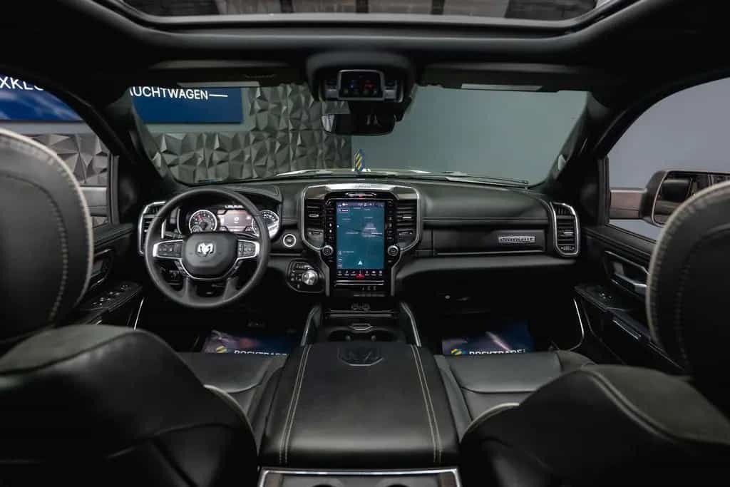 Dodge RAM 3.0 MY 25 TWIN TURBO LARAMIE Night Pano ACC 01/2025-photo-27