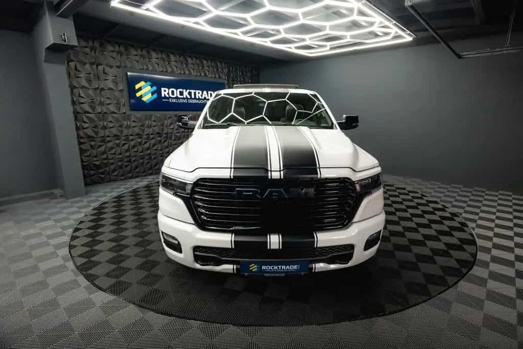 Dodge RAM 3.0 MY 25 TWIN TURBO LARAMIE Night Pano ACC 01/2025-photo-3