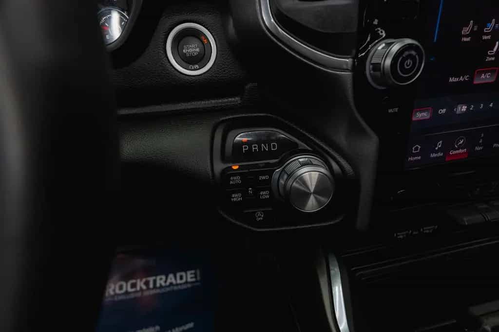 Dodge RAM 3.0 MY 25 TWIN TURBO LARAMIE Night Pano ACC 01/2025-photo-30
