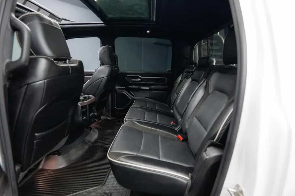 Dodge RAM 3.0 MY 25 TWIN TURBO LARAMIE Night Pano ACC 01/2025-photo-41