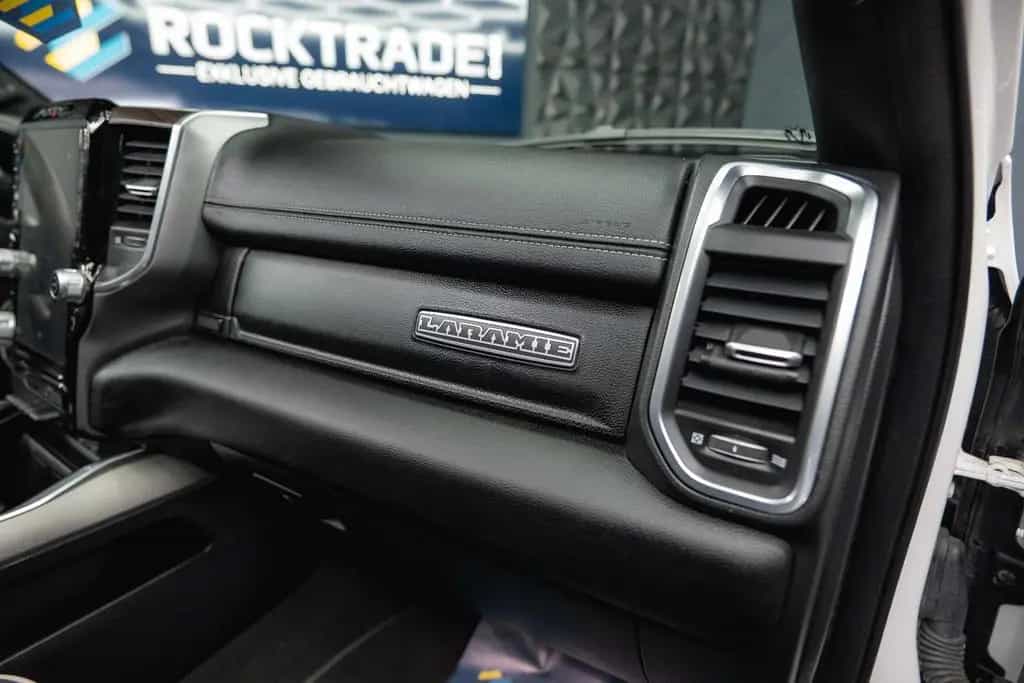 Dodge RAM 3.0 MY 25 TWIN TURBO LARAMIE Night Pano ACC 01/2025-photo-45