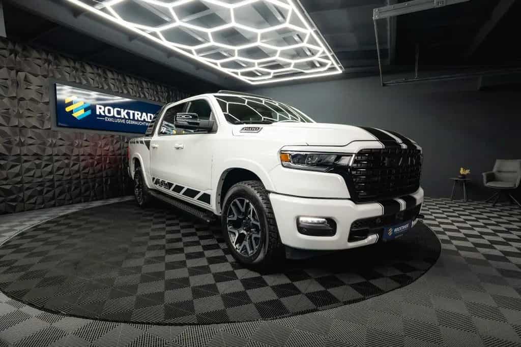 Dodge RAM 3.0 MY 25 TWIN TURBO LARAMIE Night Pano ACC 01/2025-photo-5