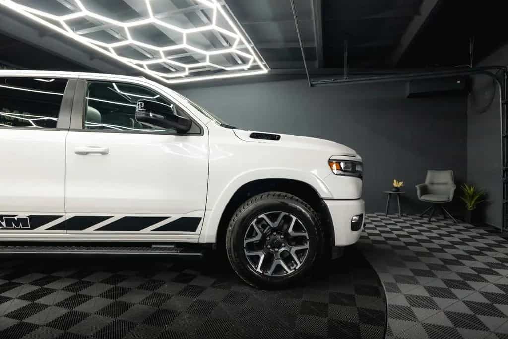 Dodge RAM 3.0 MY 25 TWIN TURBO LARAMIE Night Pano ACC 01/2025-photo-9