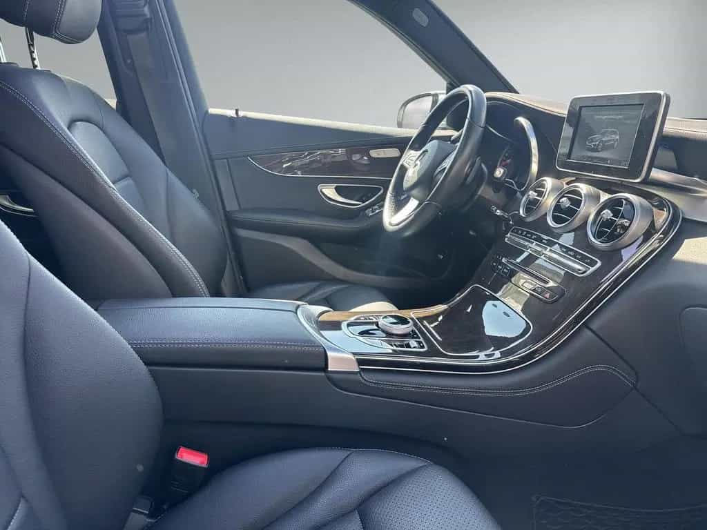 Mercedes-Benz GLC-Class 250 4Matic Exclusive PANO LED 05/2018-photo-13