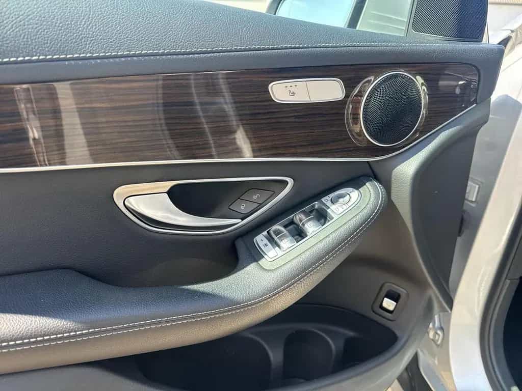 Mercedes-Benz GLC-Class 250 4Matic Exclusive PANO LED 05/2018-photo-17