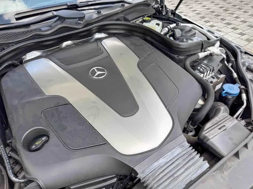 Mercedes-Benz E-Class 350 BlueTEC 4MATIC T AVANTGARDE AMG 06/2016-photo-12