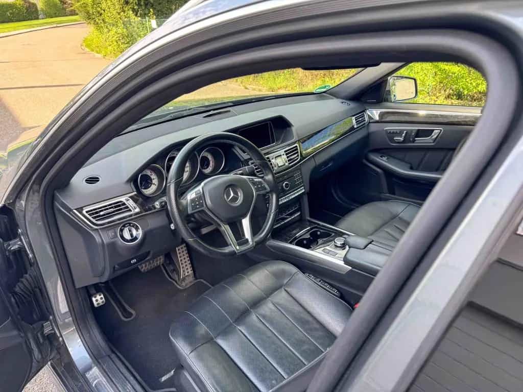 Mercedes-Benz E-Class 350 BlueTEC 4MATIC T AVANTGARDE AMG 06/2016-photo-8