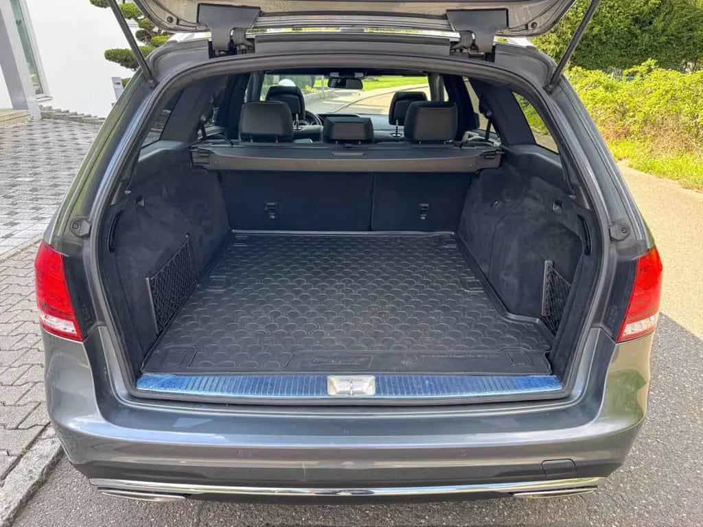 Mercedes-Benz E-Class 350 BlueTEC 4MATIC T AVANTGARDE AMG 06/2016-photo-9