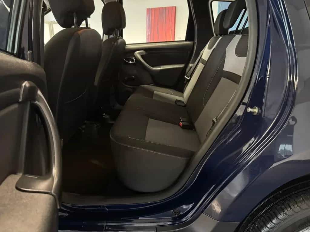 Dacia Duster 1.6 Laureate AHK TüV-Inspektion NEU 12/2017-photo-19