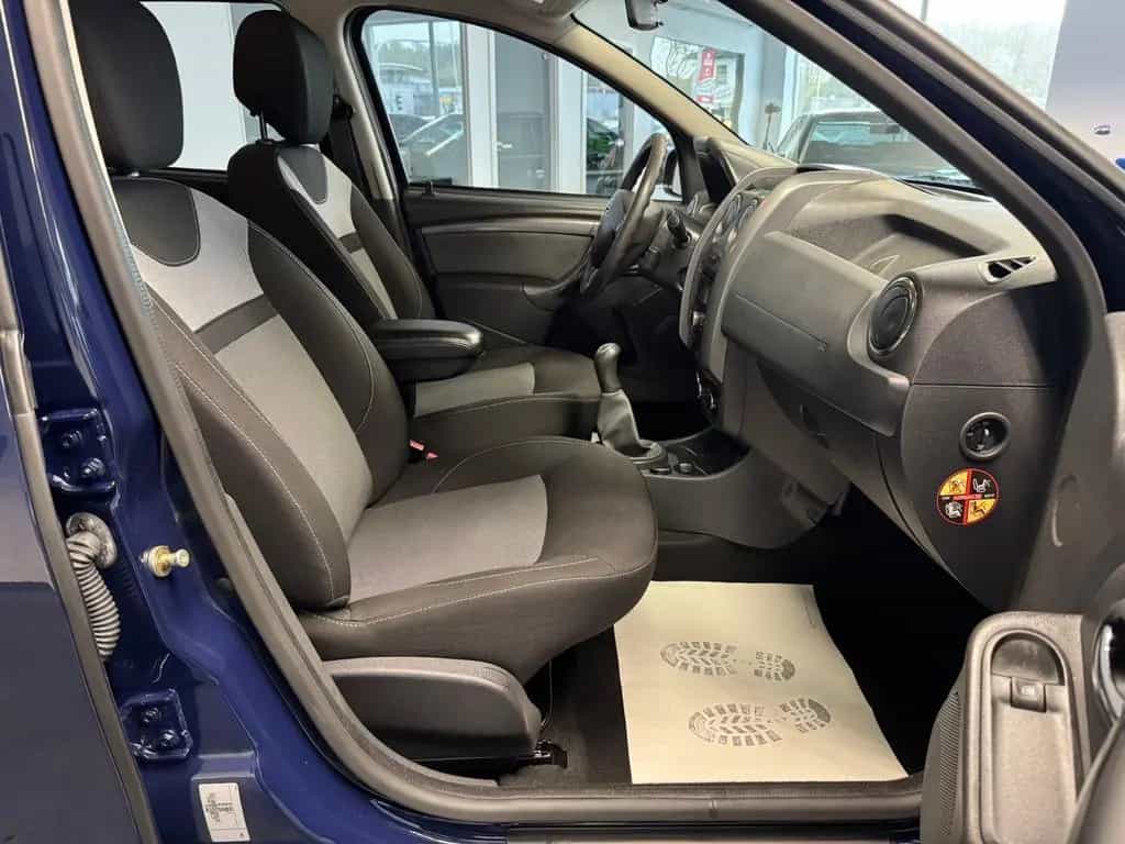 Dacia Duster 1.6 Laureate AHK TüV-Inspektion NEU 12/2017-photo-20