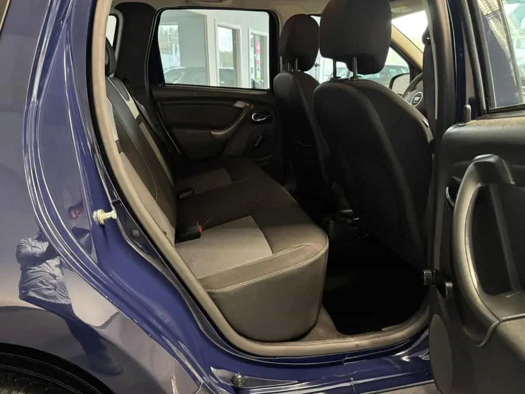 Dacia Duster 1.6 Laureate AHK TüV-Inspektion NEU 12/2017-photo-7