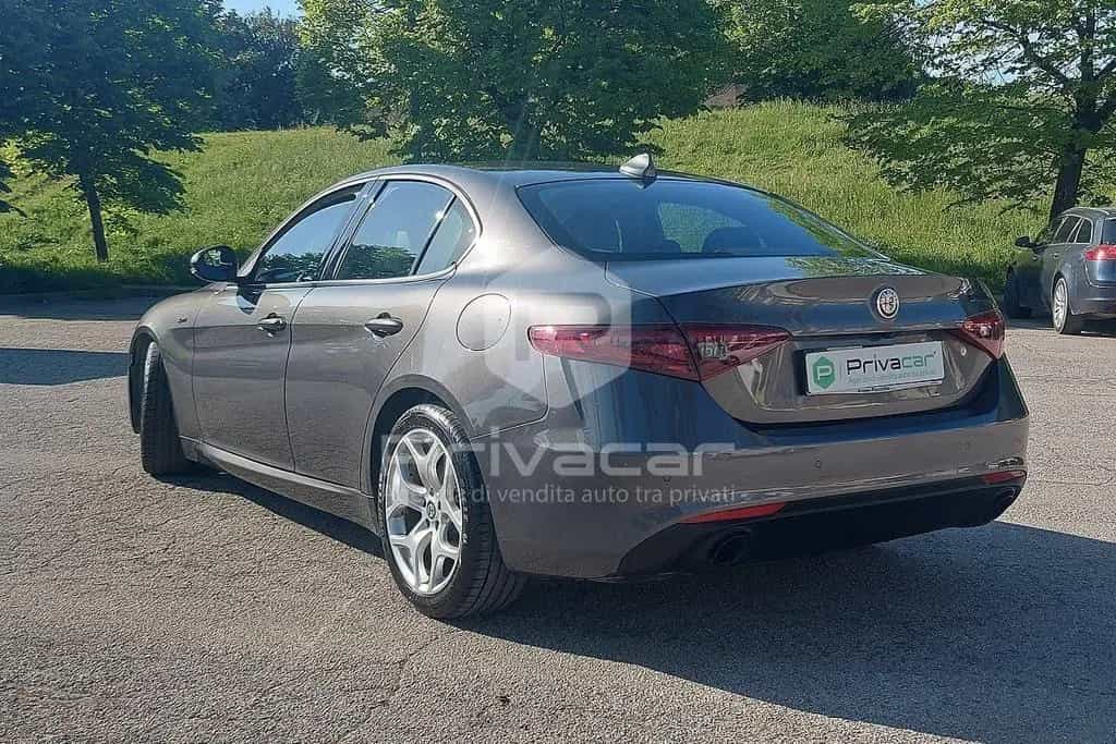 Alfa Romeo Giulia ROMEO Giulia 2.2 Turbodiesel 160 CV AT8 Spr 02/2021-photo-4