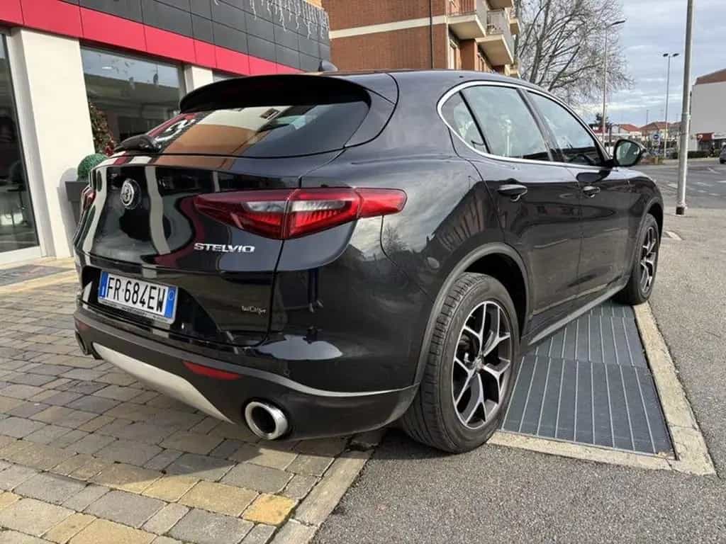 Alfa Romeo Stelvio 2.2 Turbodiesel 210 CV AT8 Q4 07/2018-photo-4