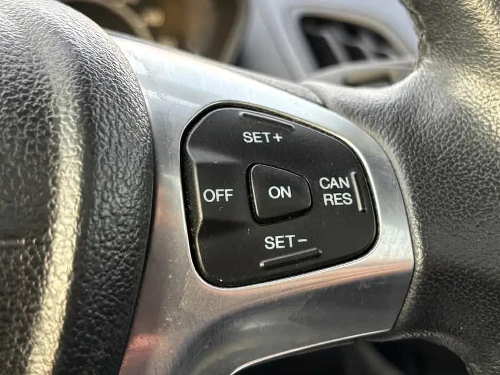 Ford B-Max Titanium/Keyfree/Panorama/ALU/Tempomat 04/2013-photo-18