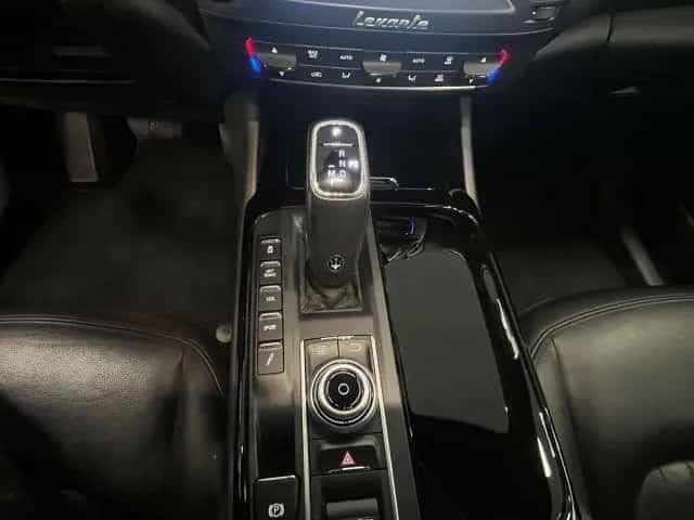 Maserati Levante MASERATI Levante Levante 3.0 V6 Granlusso 275cv 07/2020-photo-9