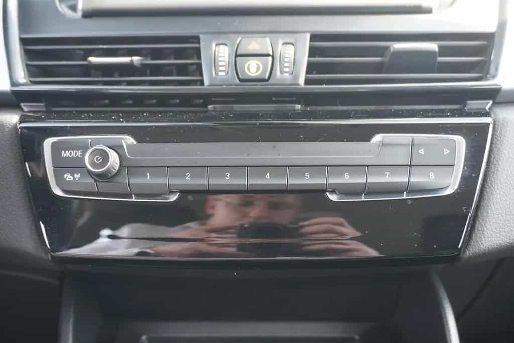 BMW 218 Active Tourer 218i Active Tourer Advantage LED NAVI SHZ TEMPOM 05/2016-photo-23