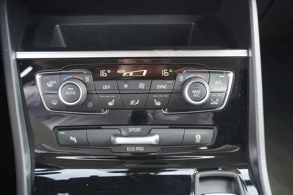 BMW 218 Active Tourer 218i Active Tourer Advantage LED NAVI SHZ TEMPOM 05/2016-photo-25