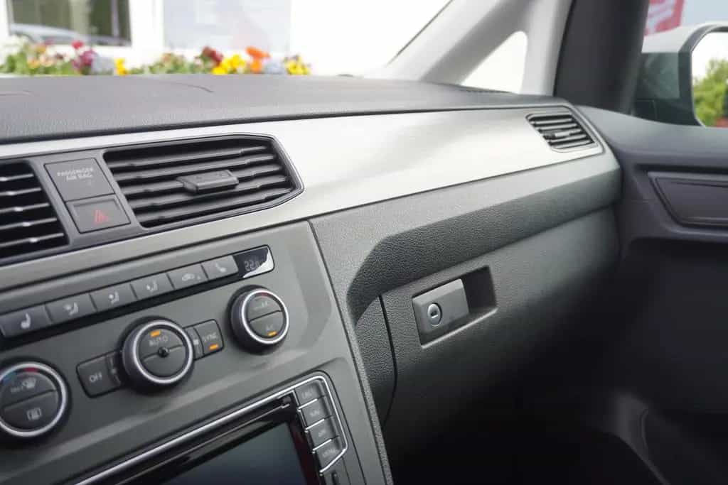 Volkswagen Caddy 1.4 TSI DSG AAC Navi SHZ PDC FrontAssist T 12/2019-photo-26