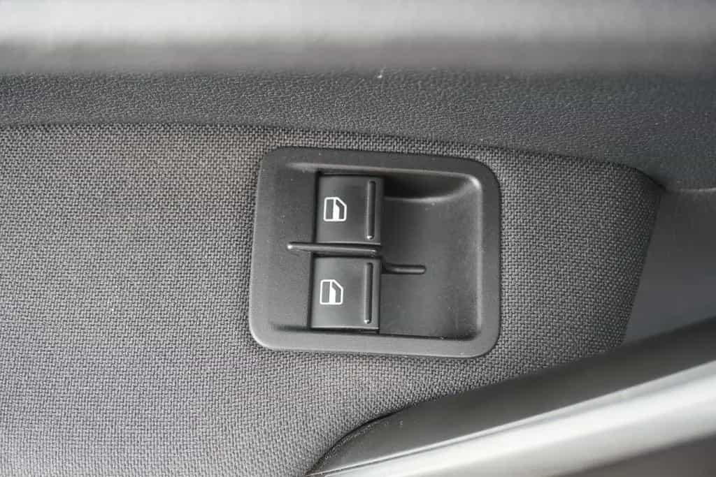 Volkswagen Caddy 1.4 TSI DSG AAC Navi SHZ PDC FrontAssist T 12/2019-photo-28