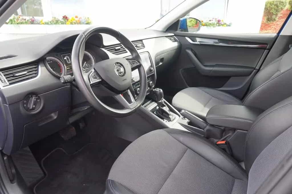 Skoda Octavia 2.0 TSI DSG Style LED Tempomat Klimaaut. 03/2019-photo-18
