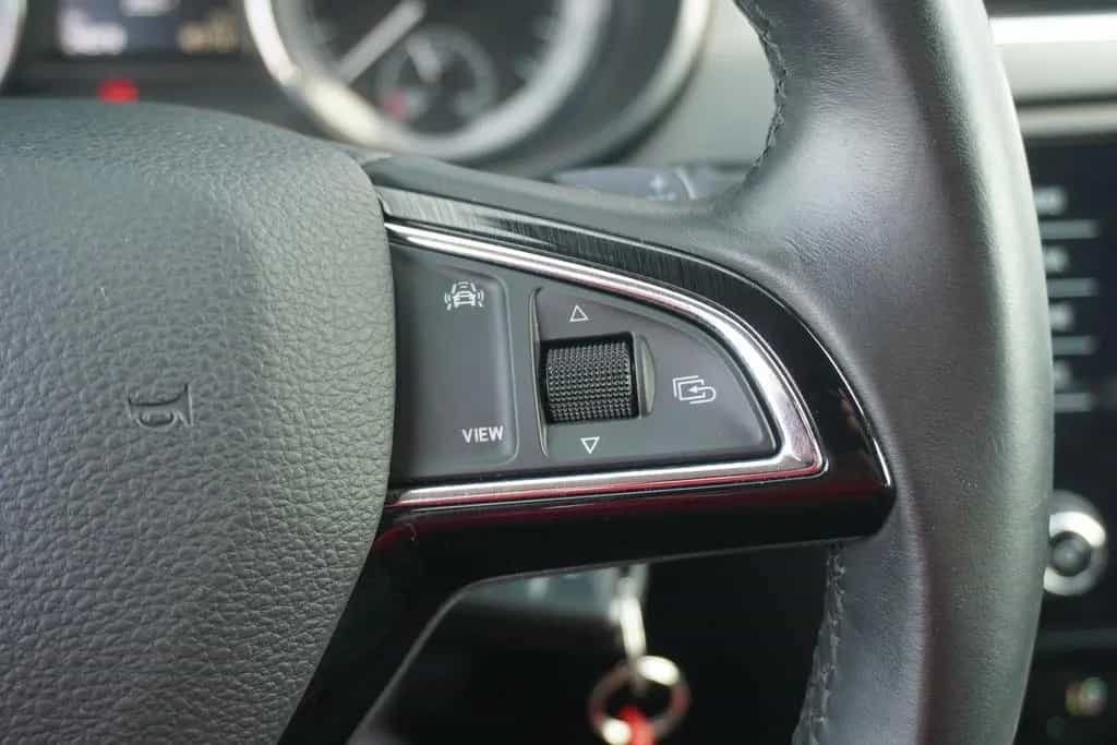 Skoda Octavia 2.0 TSI DSG Style LED Tempomat Klimaaut. 03/2019-photo-23