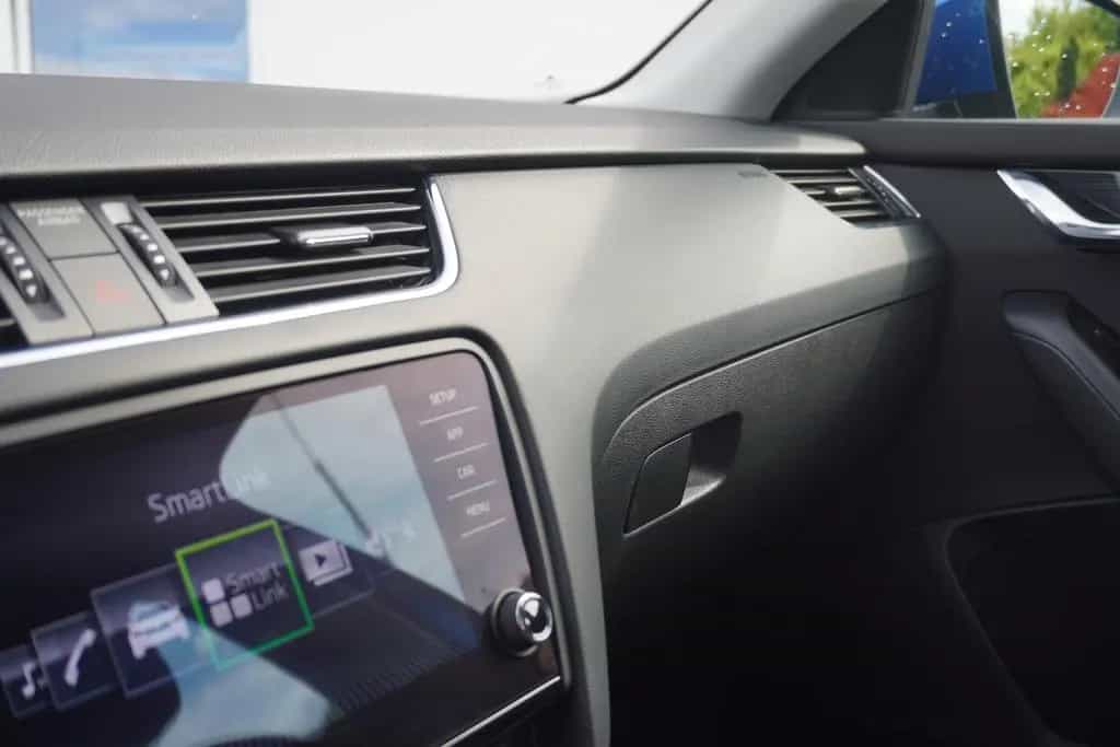 Skoda Octavia 2.0 TSI DSG Style LED Tempomat Klimaaut. 03/2019-photo-32