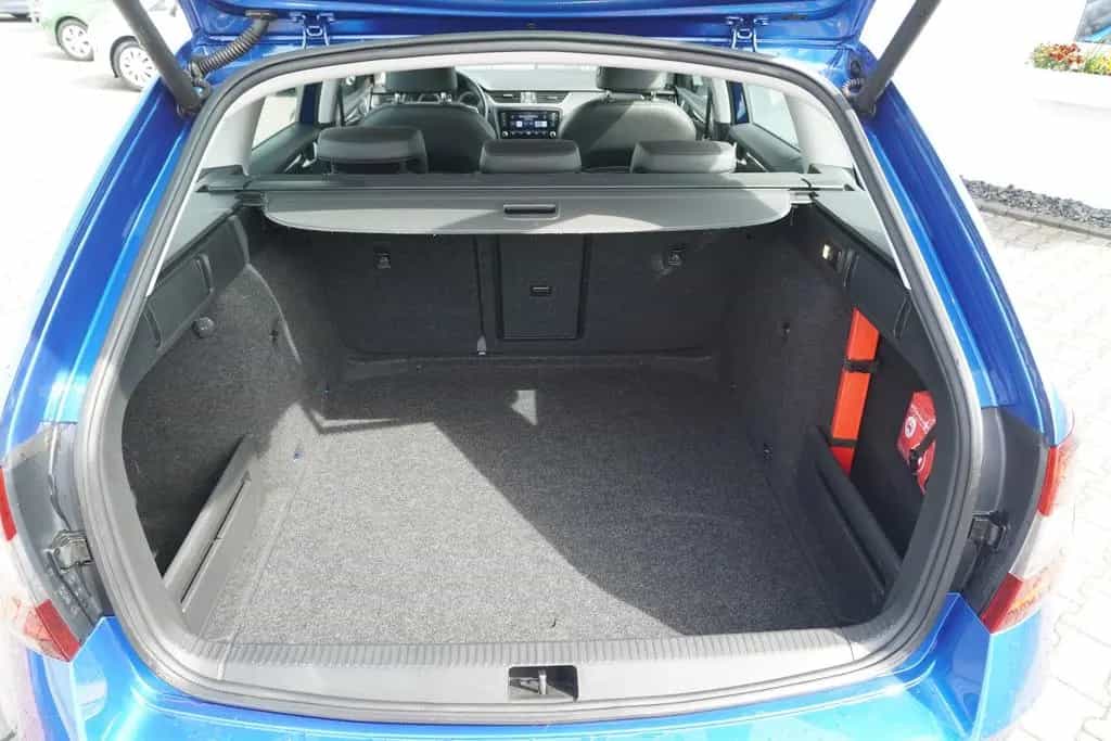 Skoda Octavia 2.0 TSI DSG Style LED Tempomat Klimaaut. 03/2019-photo-9