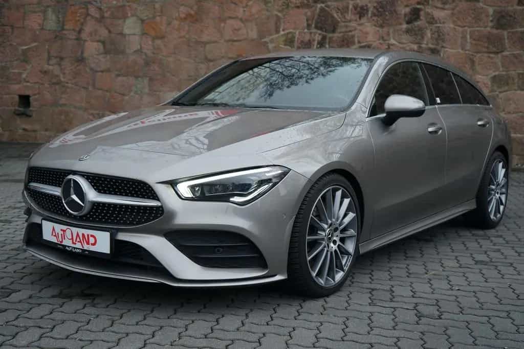 Mercedes-Benz CLA 250 AMG Line Aut. LED AHK 360° Totwinkel DAB 01/2020-photo-1