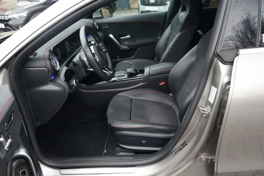 Mercedes-Benz CLA 250 AMG Line Aut. LED AHK 360° Totwinkel DAB 01/2020-photo-28