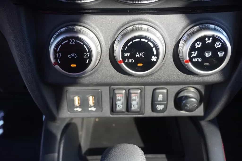 Mitsubishi ASX 2.0 MIVEC Spirit+ 2WD CVT Navi LED Kamera 11/2019-photo-20