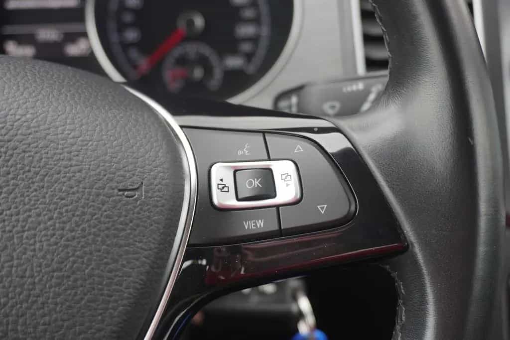 Volkswagen Golf Sportsvan VII 1.5 TSI Standheizung PDC USB 06/2020-photo-18