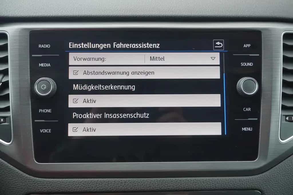 Volkswagen Golf Sportsvan VII 1.5 TSI Standheizung PDC USB 06/2020-photo-22