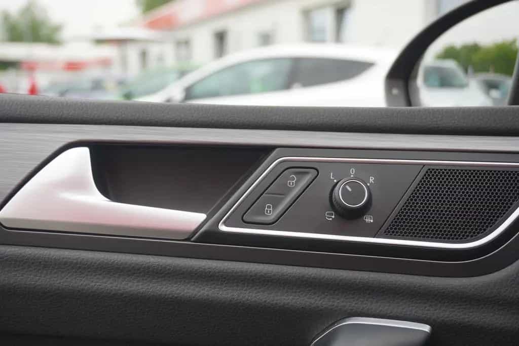 Volkswagen Golf Sportsvan VII 1.5 TSI Standheizung PDC USB 06/2020-photo-34