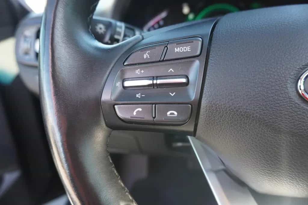 Hyundai i30 Kombi 1.5 Mild-Hybrid LED Navi Panorama DAB 10/2021-photo-15