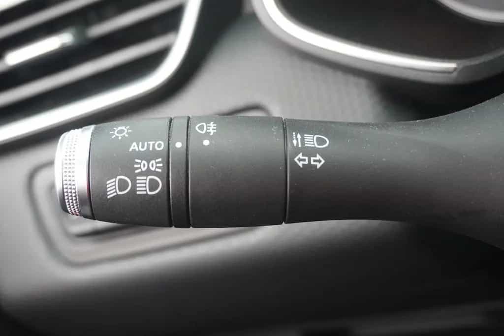 Renault Clio 1.0 TCE Experience LED Navi PDC Tempomat 03/2020-photo-17