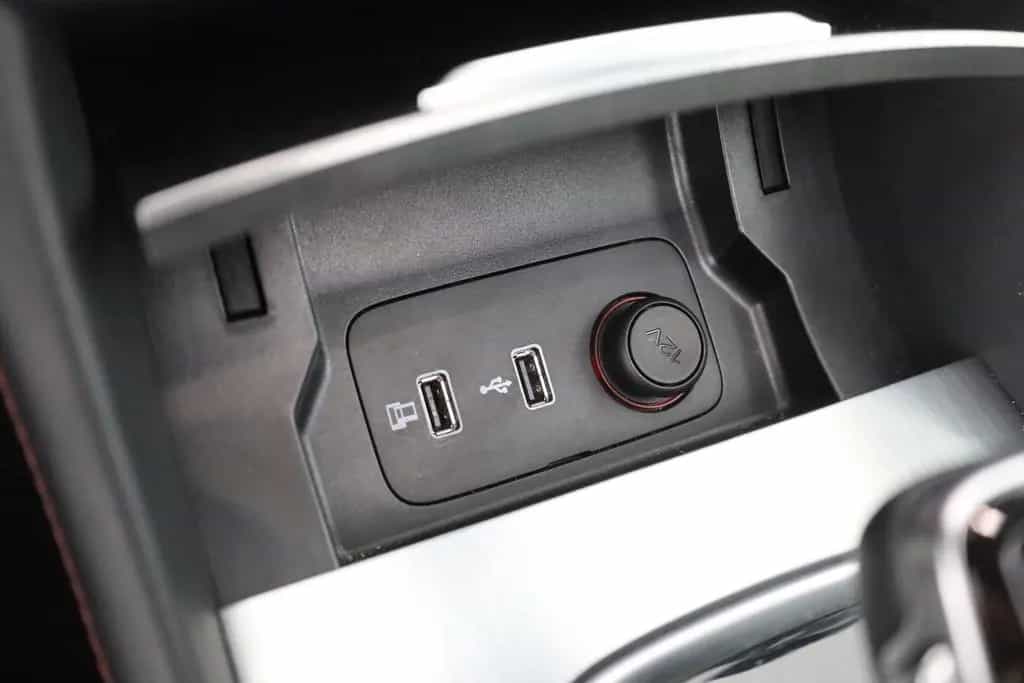 MG HS 1.5 T-GDI Luxury Aut. LED ACC Navi 360° Pano 02/2024-photo-12