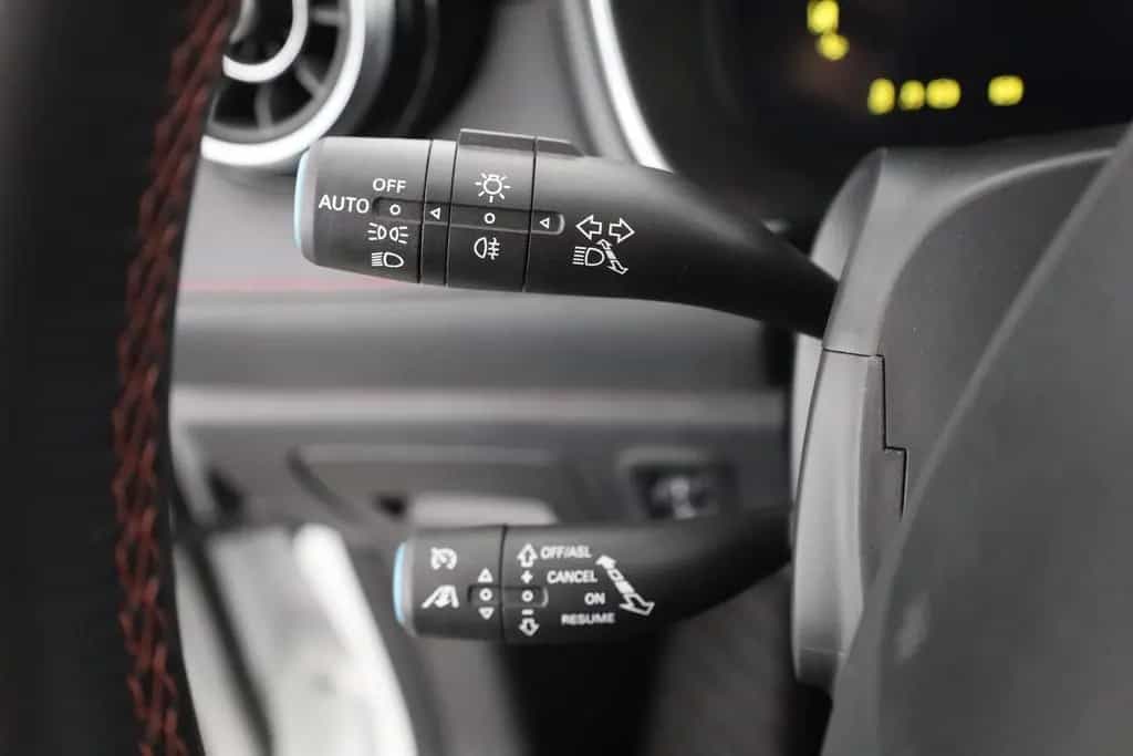 MG HS 1.5 T-GDI Luxury Aut. LED ACC Navi 360° Pano 02/2024-photo-17