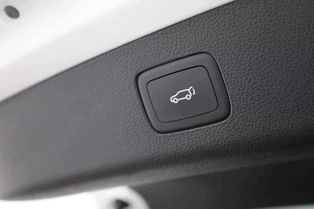 MG HS 1.5 T-GDI Luxury Aut. LED ACC Navi 360° Pano 02/2024-photo-25