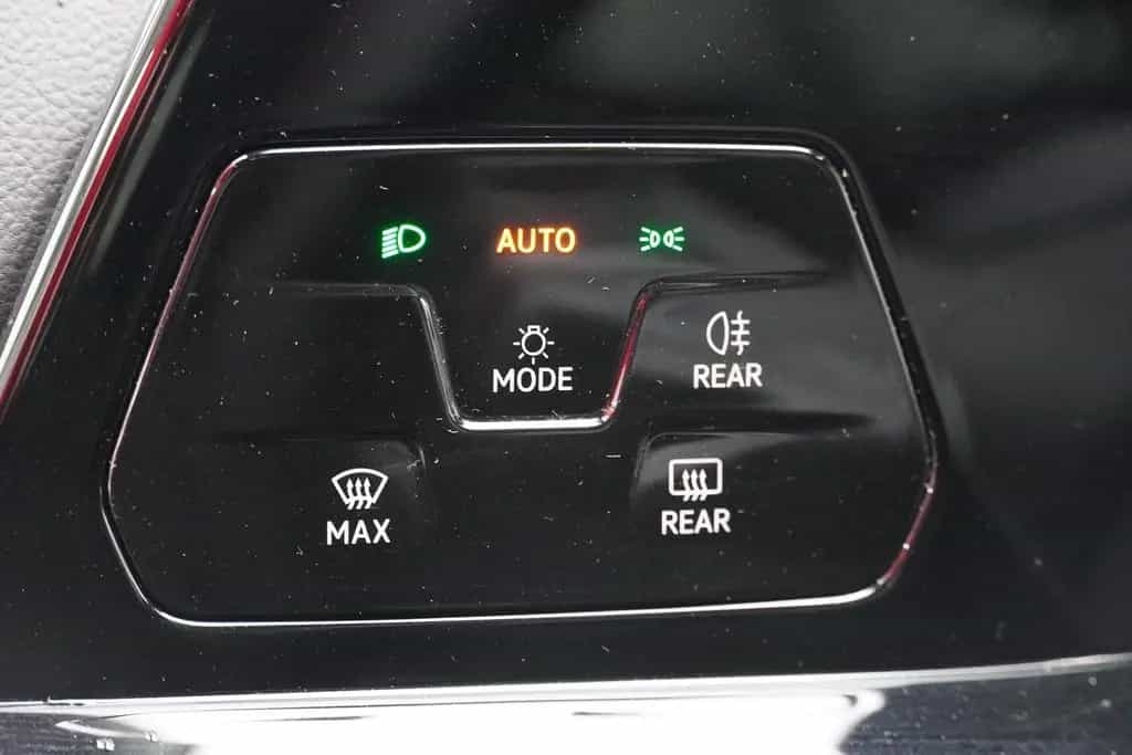 Volkswagen Golf VIII 1.0 Active LED Navi PDC Spurhalte DAB 06/2021-photo-22