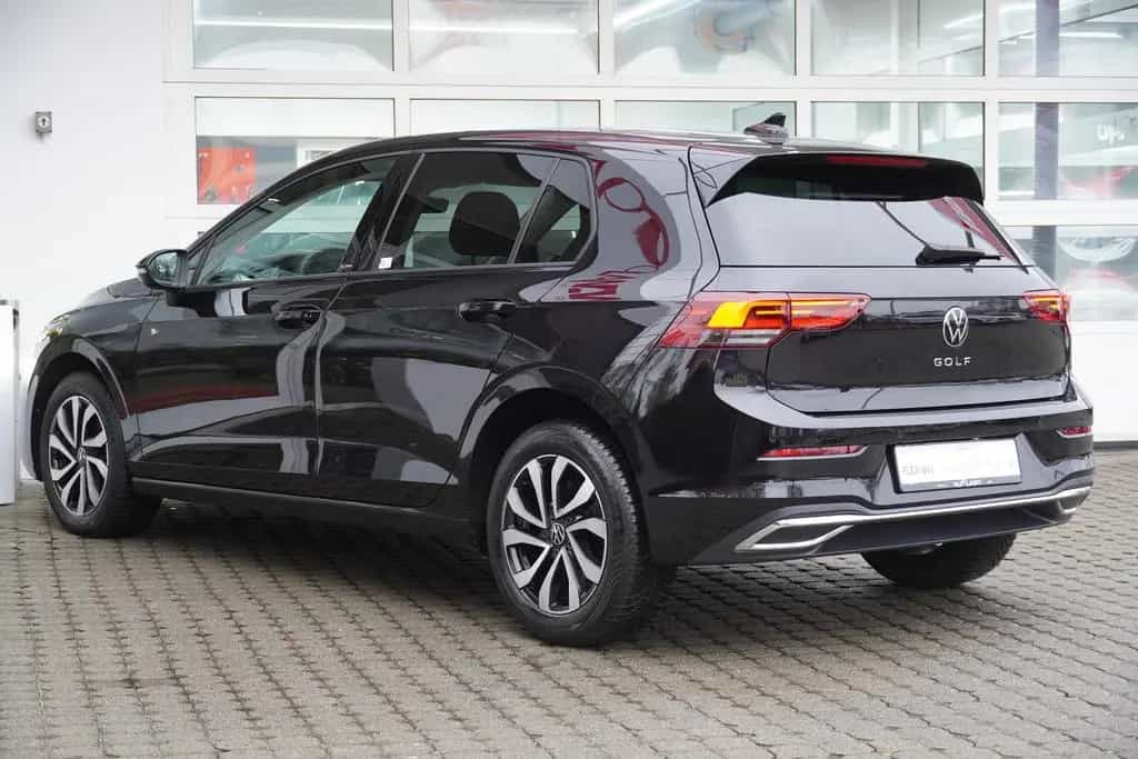 Volkswagen Golf VIII 1.0 Active LED Navi PDC Spurhalte DAB 06/2021-photo-3