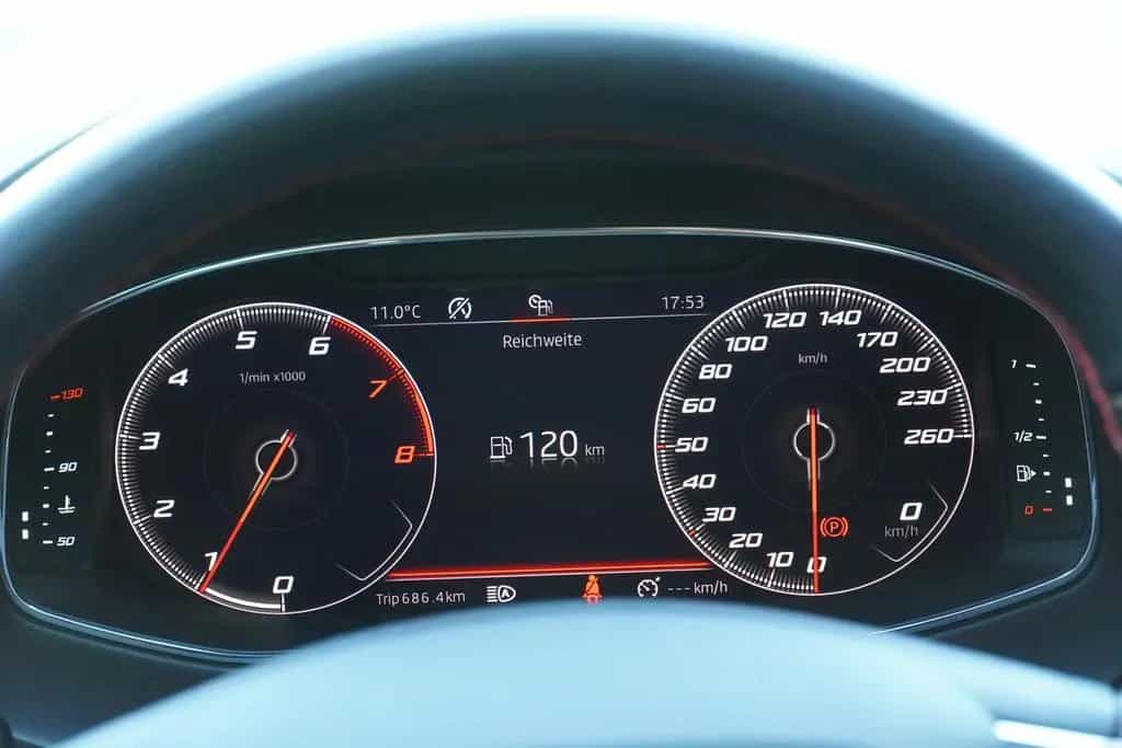 Seat Leon 1.5 TSI FR LED ACC Spurhalte Navi Kamera 06/2020-photo-20