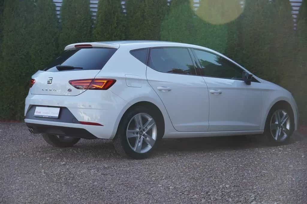 Seat Leon 1.5 TSI FR LED ACC Spurhalte Navi Kamera 06/2020-photo-5