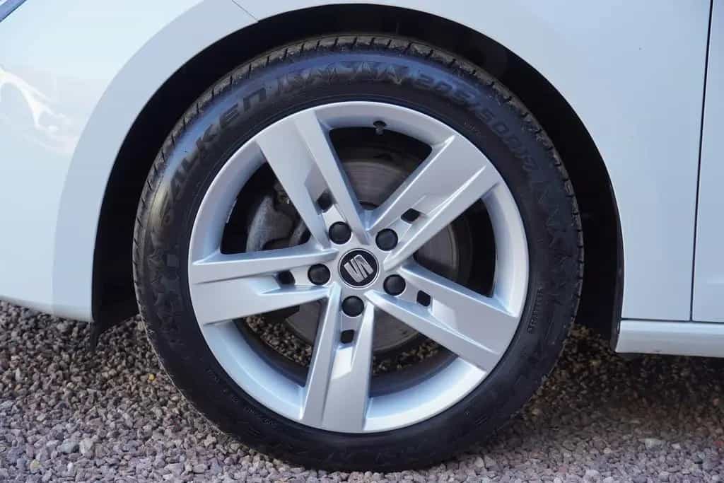 Seat Leon 1.5 TSI FR LED ACC Spurhalte Navi Kamera 06/2020-photo-8